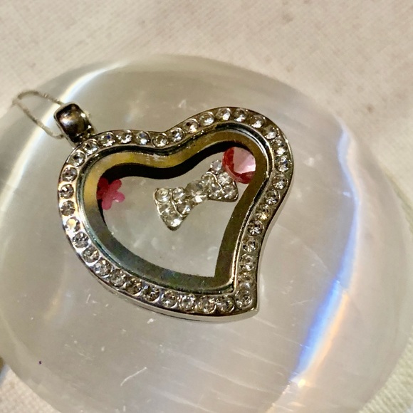 Floating Locket w/silver chain & Selenite Palm/Worry stone! - Picture 1 of 16